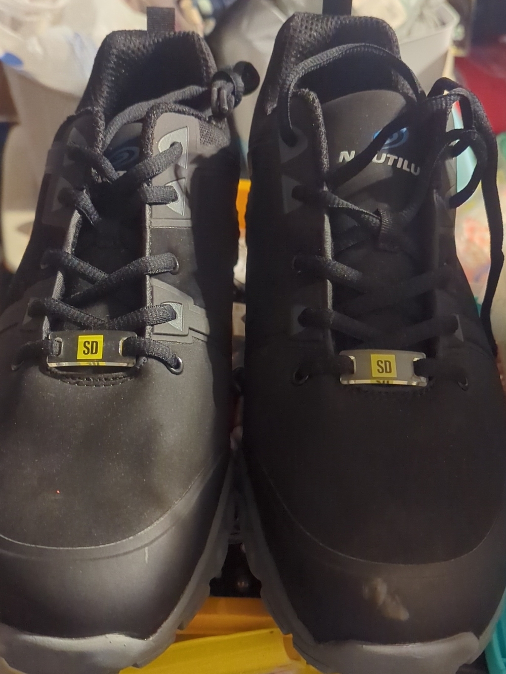 Nautilus Men's Black Athletic Safety Shoes